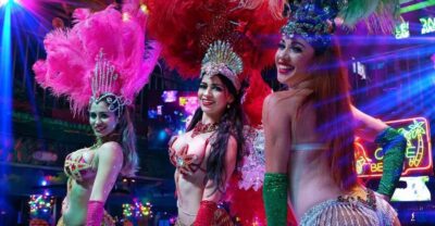 Mango’s Tropical Cafe Dinner & Show