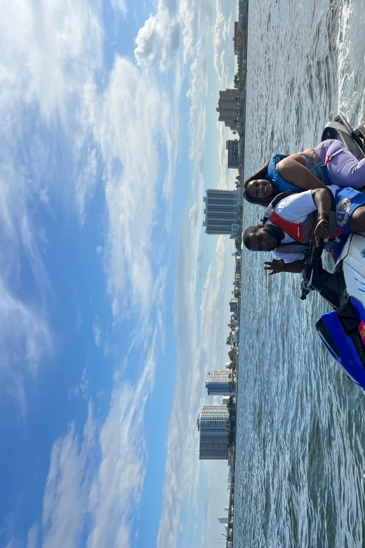 Miami: Miami Beach Jetski Ride with Boat and Drinks - The 30-minute boat ride to the platform