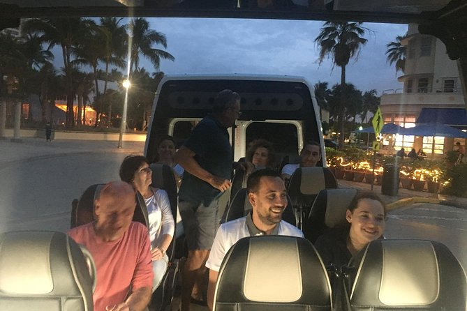 Miami Panoramic Tour By Night - Why the open-air van changes the Miami night tour