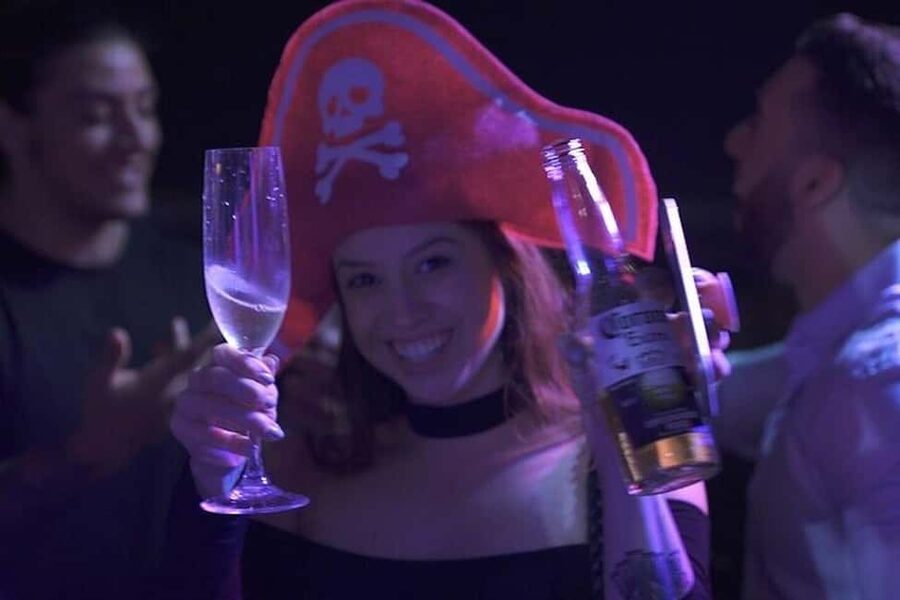 Miami Party Boat Cruise with City Lights & Skyline Views - The bar, welcome cocktail, and food options