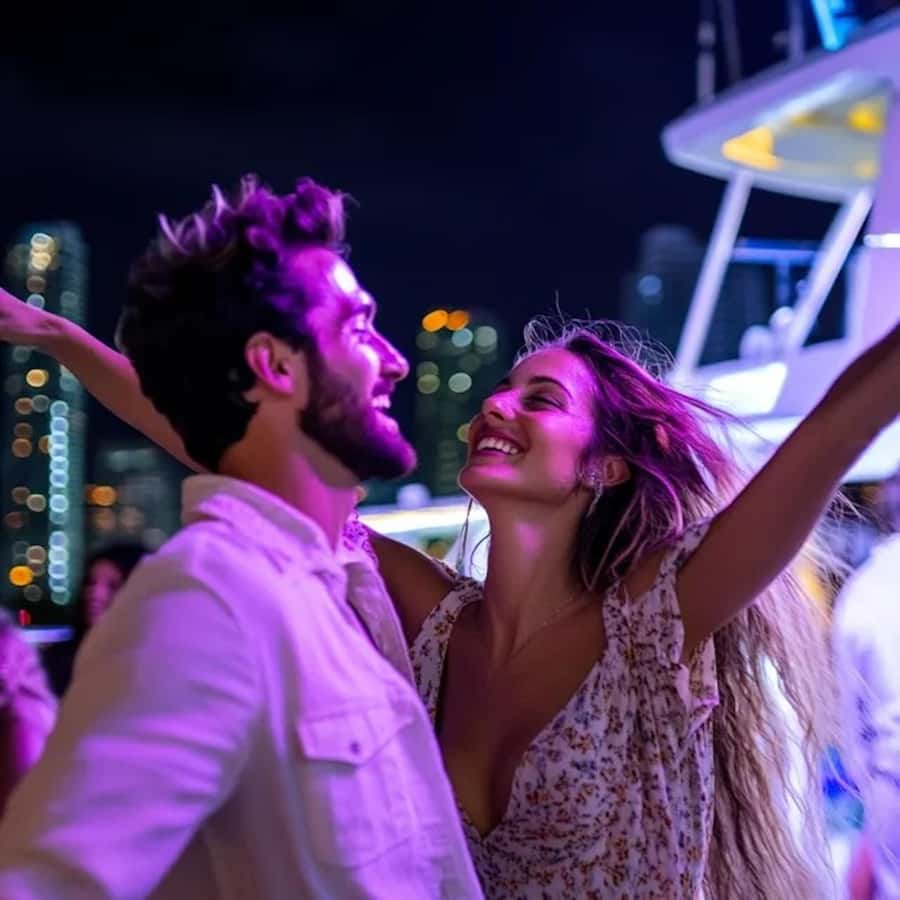 Miami: Party Yacht Cruise with Open Bar and DJ - Key things to know before you book
