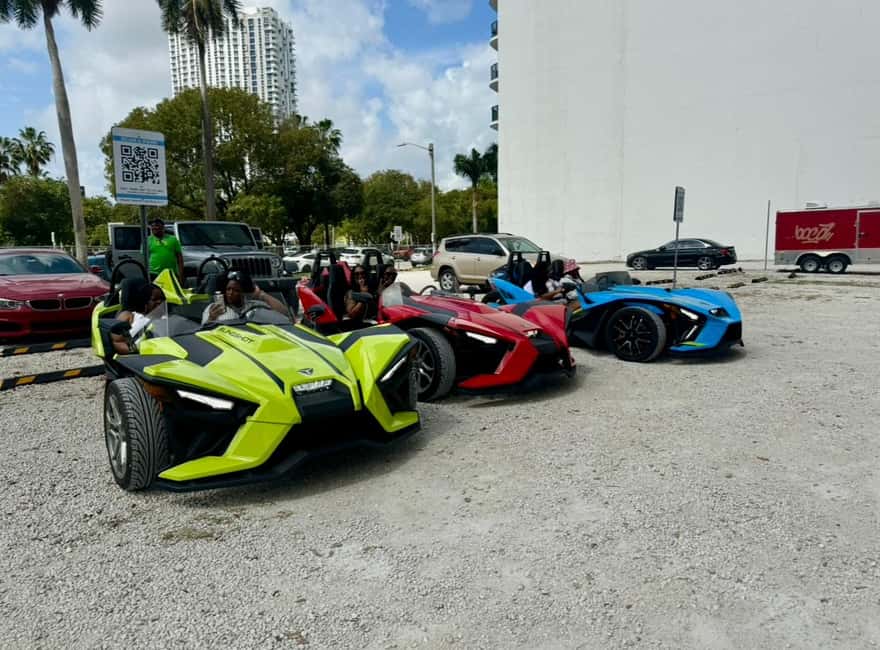 Miami: Polaris Slingshot Rental - Finding Suite 307 at the Expansive Building
