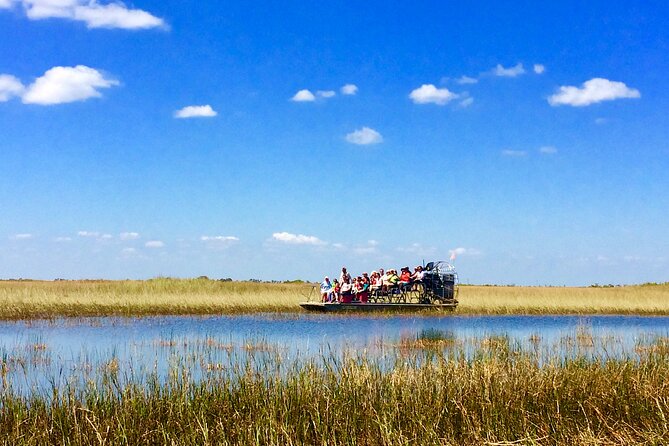 Miami / Port: Everglades Airboat Wildlife Experience - From Miami to the Everglades by air-conditioned coach