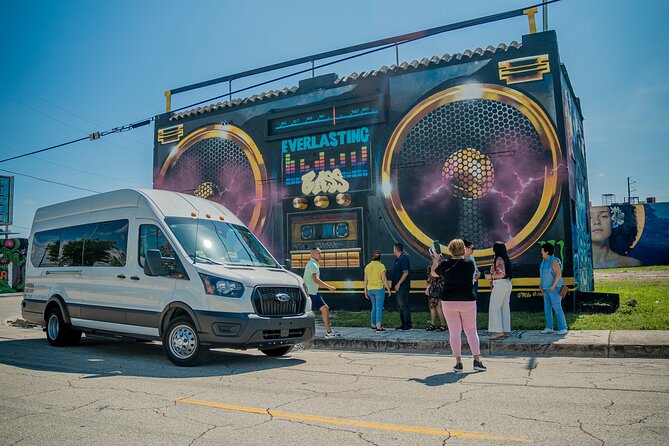 Miami: Private 4hrs City Tour with Expert Guide - What this four-hour Miami tour is really designed to do