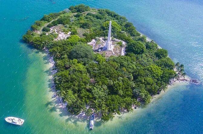 Miami Private Boat Charter: Indian Creek Raccoon Island & Sandbar - What the boat includes, and what you should bring