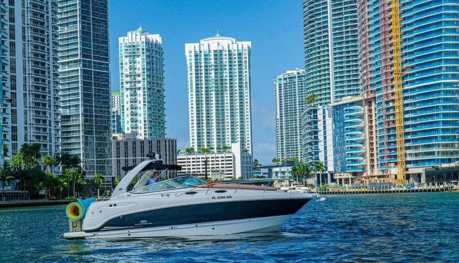 Miami: Private Boat Cruise & Guided Scenic Tour - Key points to know before booking