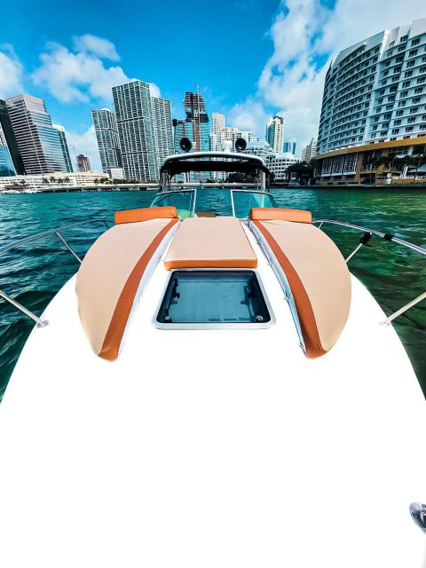 Miami: Private Boat Cruise & Guided Scenic Tour - Starting at the Miami River