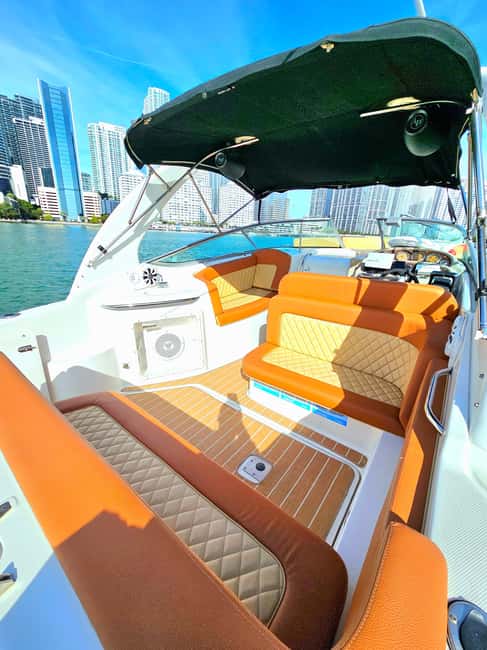 Miami: Private Boat Cruise & Guided Scenic Tour - Captains, commentary, and the feel onboard
