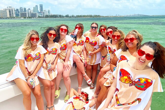 Miami Private Boat Rental to Sandbars and More - A private boat makes a real difference
