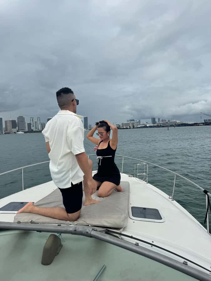 Miami: Private Boat Tour with Captain and Skyline Views - What the $289 price really means