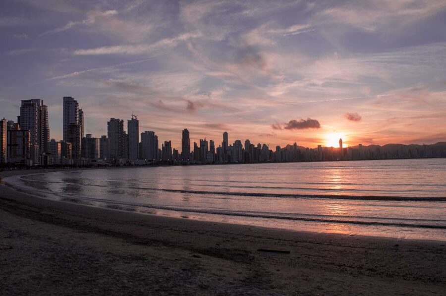 Miami: Private Customized Walking Tour with a Local Host - What the First Two Hours Can Do
