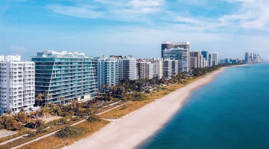 Miami: Private Luxury Airplane Tour with Champagne - PortMiami, downtown, and Brickell
