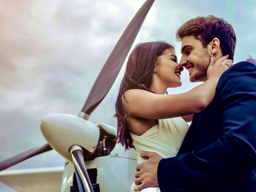 Miami: Private Luxury Airplane Tour with Champagne - The Cessna 177 and what the cabin means for you