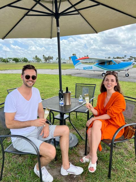Miami: Private Luxury Airplane Tour with Champagne - Coral Gables and Coconut Grove from above
