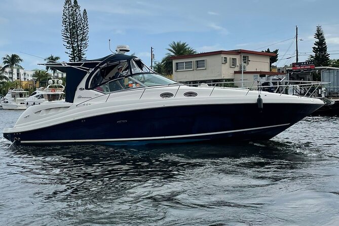 Miami Private Yacht Rental 2 to 4 hours for 12 people - Who will enjoy this private yacht rental