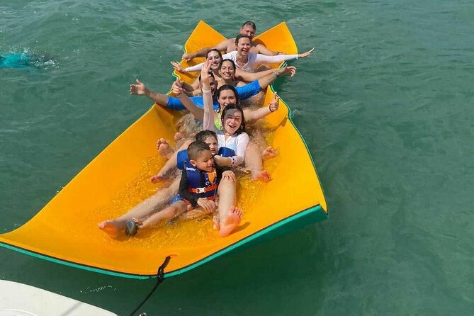 Miami Private Yacht Rental 2 to 4 hours for 12 people - Weather, timing, and the small details that matter