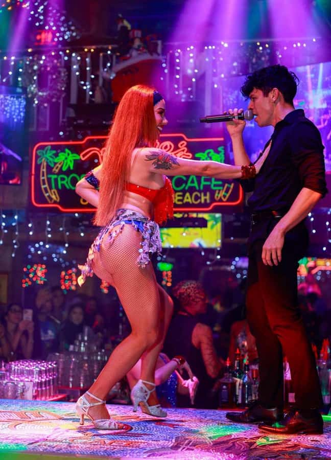 Miami Pub Crawl + Clubbing Experience - Dress code, ID, and staying comfortable