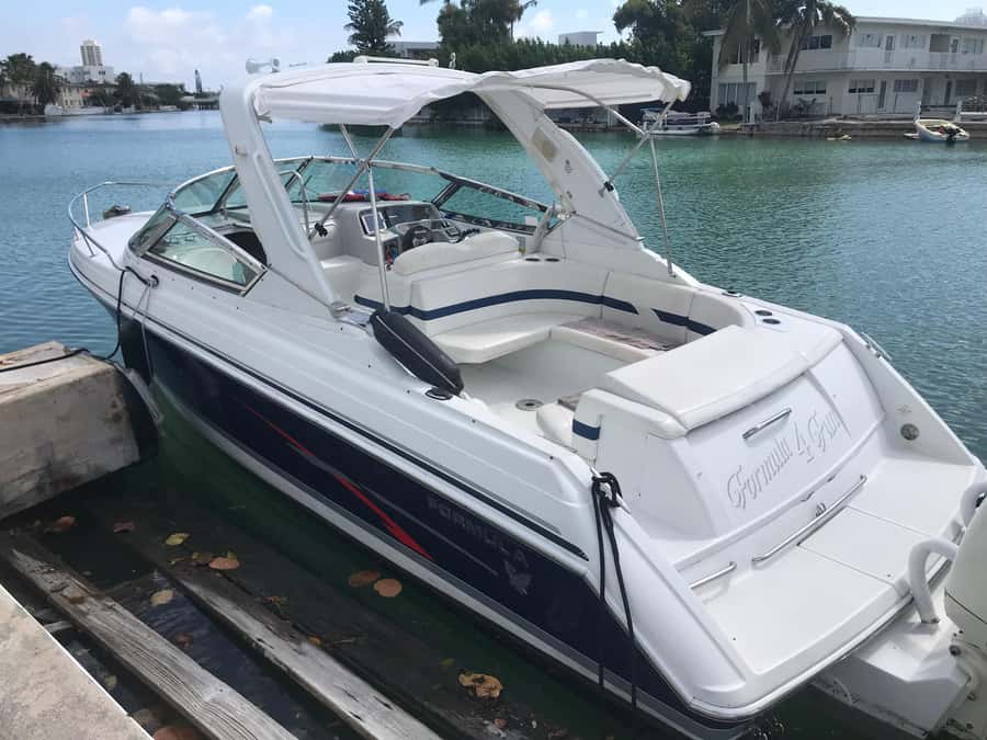 Miami: Sandbar, Billionare's & Raccoon Island Private Tour - What your four hours usually look like