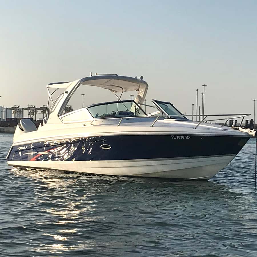 Miami: Sandbar, Billionare's & Raccoon Island Private Tour - Celebrity homes from the water