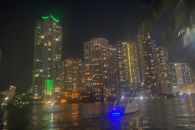 Miami Sightseeing Cruise on a Luxury Yacht - South Beach, Fisher Island, and the Port of Miami