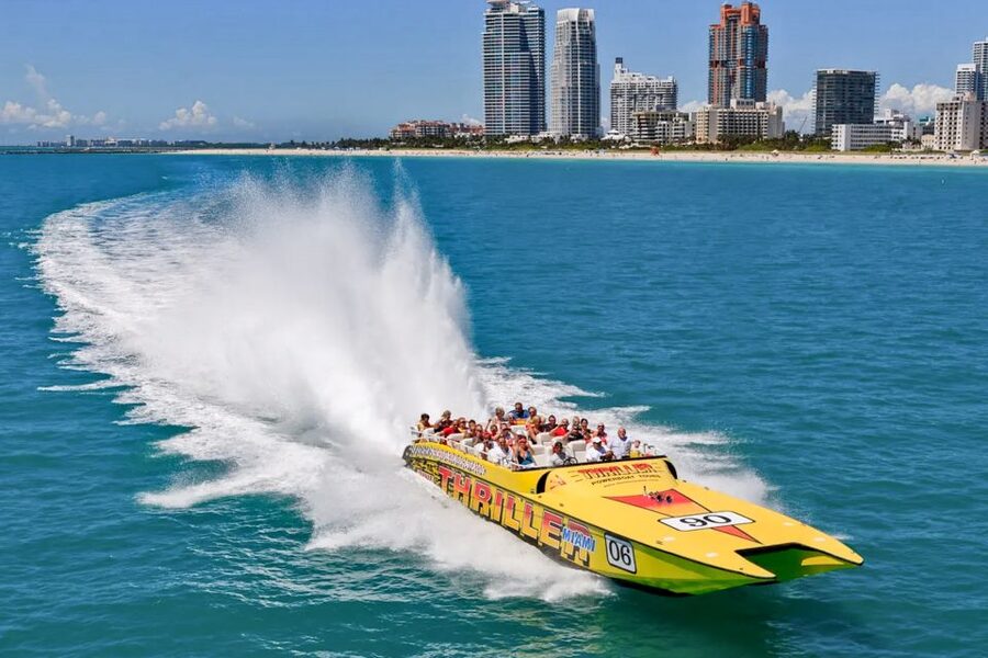 Miami: Sightseeing Speedboat Tour - Star Island, Fisher Island, and the Mansion Route