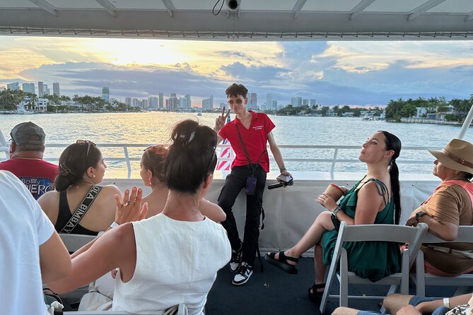 Miami Skyline Boat Cruise Past Millionaire's Homes Optional Stop - Venetian Islands, Sunset Island, and Star Island