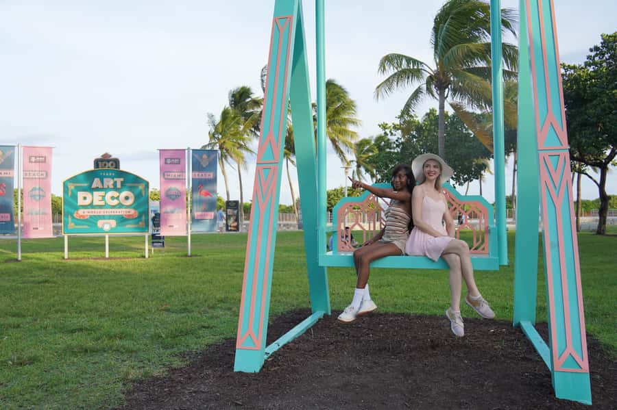 Miami: Small Group Tour w/Everglades, Little Havana & Cruise - Art Deco streets and the Miami Beach drive