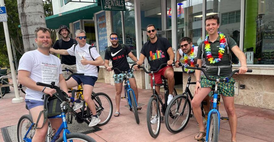 Miami: South Beach Bicycle Rental - Ocean Drive and the Art Deco District