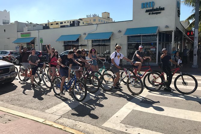 Miami South Beach Bicycle tour - Oceanfront riding and the trip toward Star Island