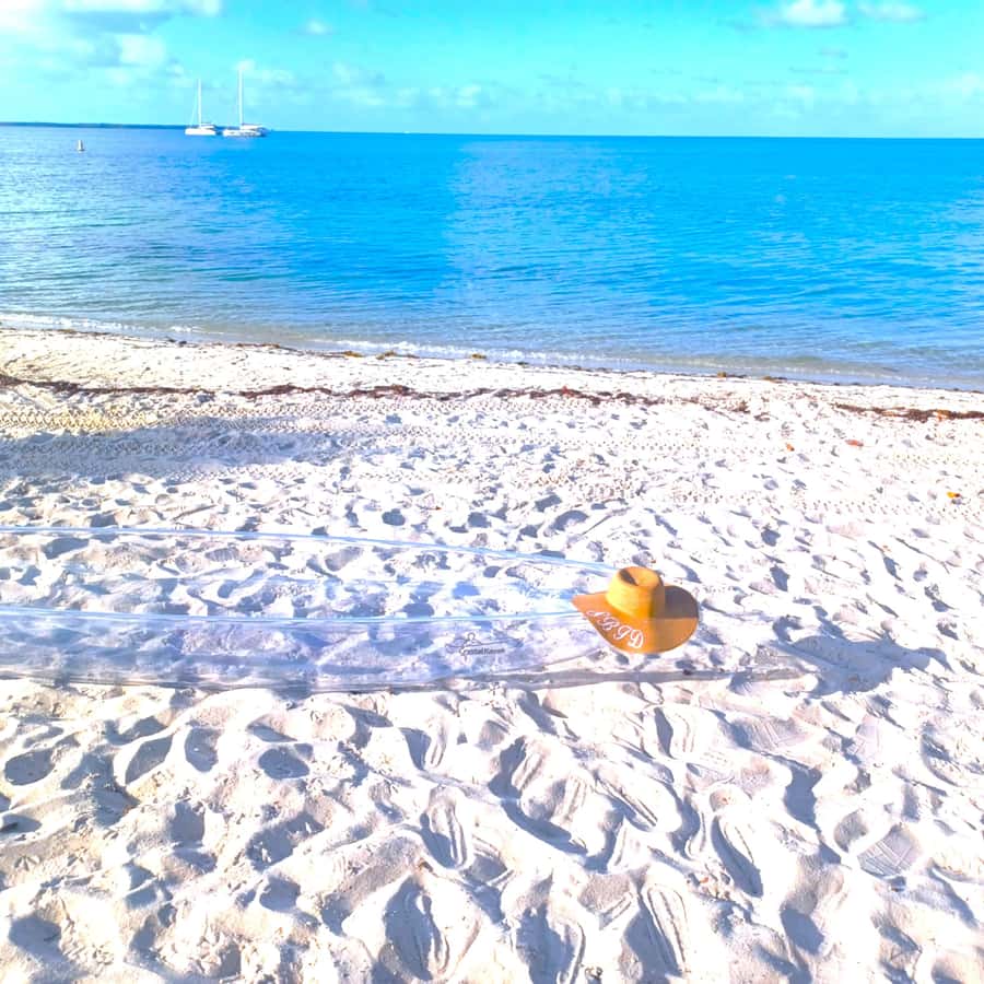 Miami/South Beach: Clear Kayak Photoshoot with Drone - Choosing your outfit and photo style