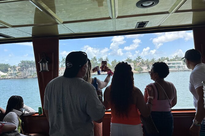 MIAMI: South Beach Cruise Millionaire Homes with Stop & Bus Tour - Two Miami tours in one afternoon