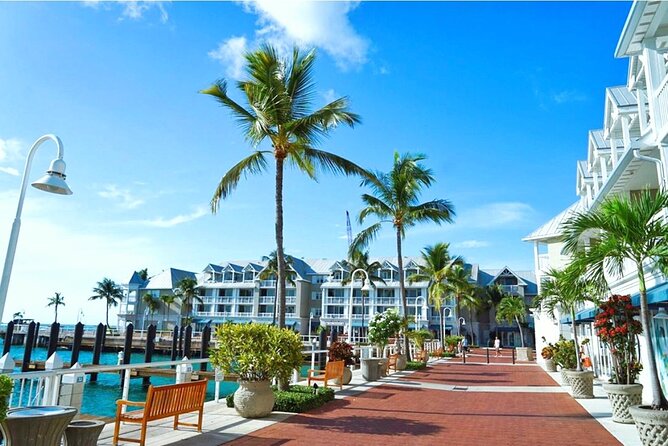 Miami to Key West One Day Roundtrip Shuttle - Six hours to build your own Key West visit