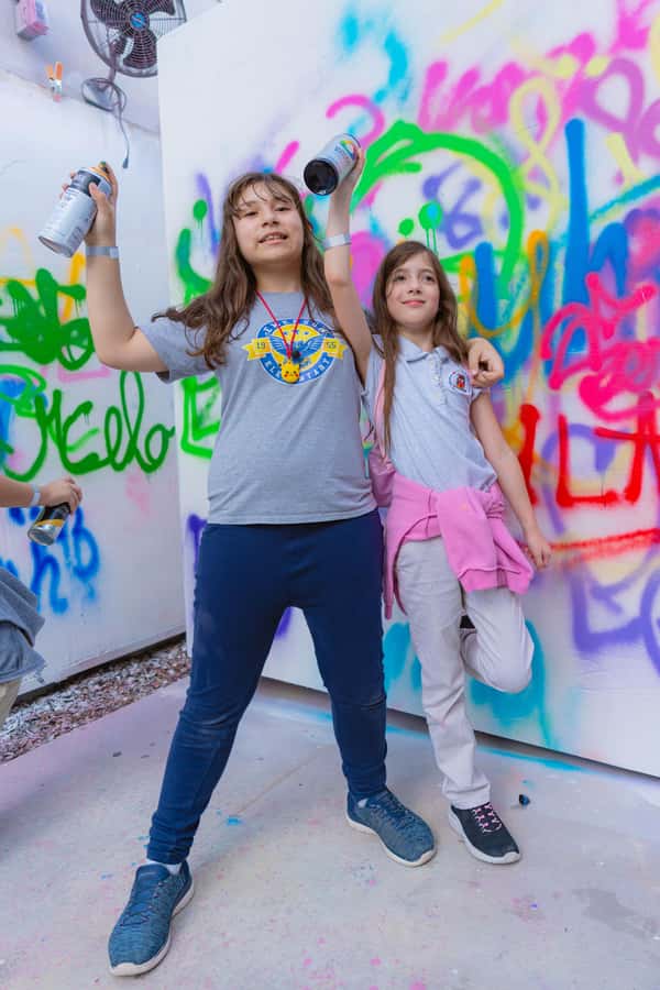 Miami: Wynwood Walls Freestyle Spray Painting & Admission - Should you book the Wynwood Walls spray-paint experience?