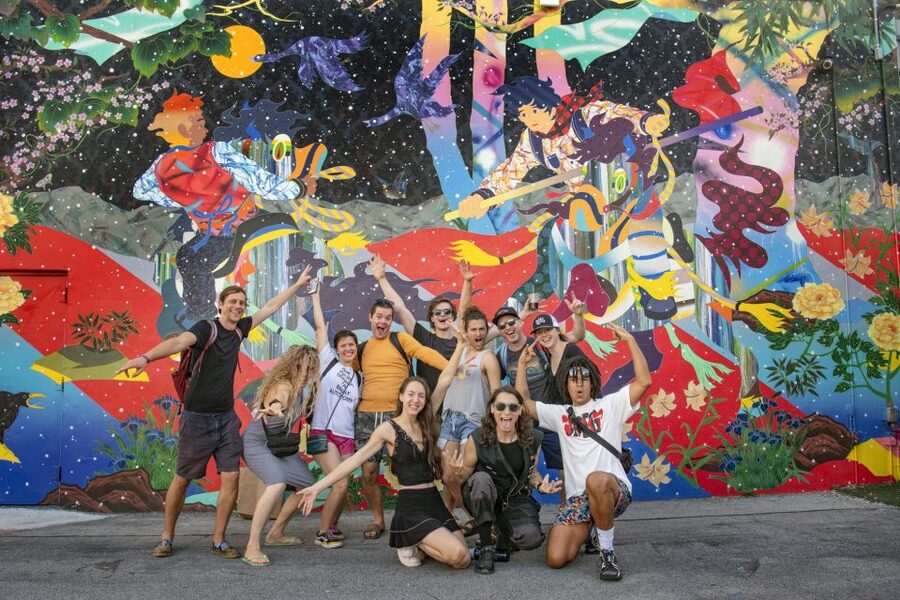 Miami: Wynwood Walls Skip-the-Line Ticket - Trying the complimentary spray-paint activity