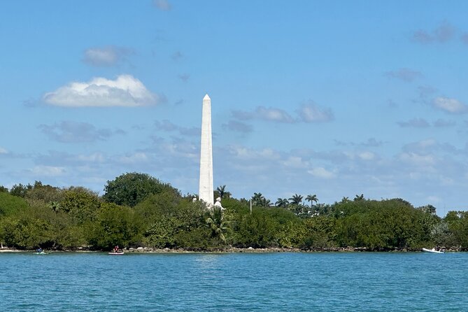 Millionaire Homes Miami Favorite Boat Cruise - Key points at a glance