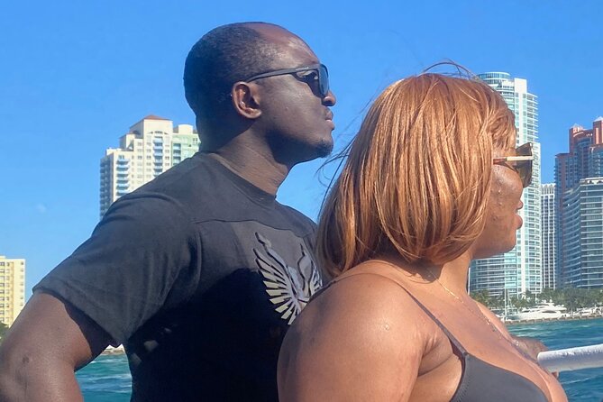 Millionaire Homes Miami Favorite Boat Cruise - Boarding at Bayside Marketplace