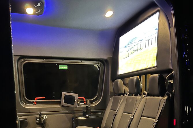 Port of Miami Private Transfer to Florida up to 14 passengers - Leaving Port of Miami with one vehicle