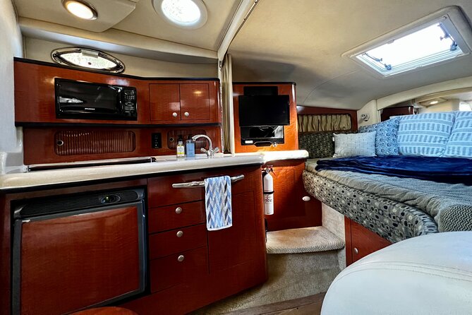 Private 4 Hours Sea Ray 34 Foot Yacht Rental in Miami - Is $699 good value for 10 people?