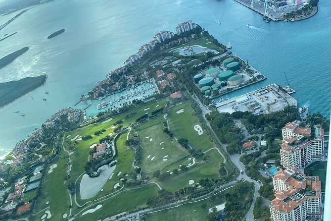 Private 60 Minute Romantic Excursion Air Tour with Champagne - What the private flight feels like