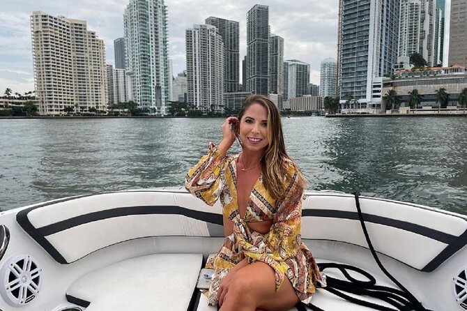 Private Boat Ride in Miami with Experienced Captain and Champagne - Key Biscayne, Virginia Key, and the Miami Marine Stadium