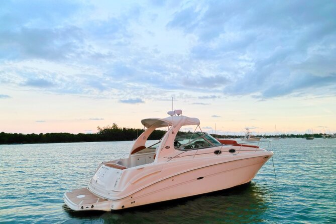 Private Captained Boat Tour in Miami for up to 12 passengers - What the two-hour route gives you