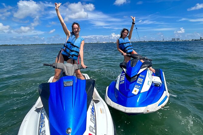 Private Jet ski Excursion in Miami - The 15-minute boat ride through Miami’s waterways