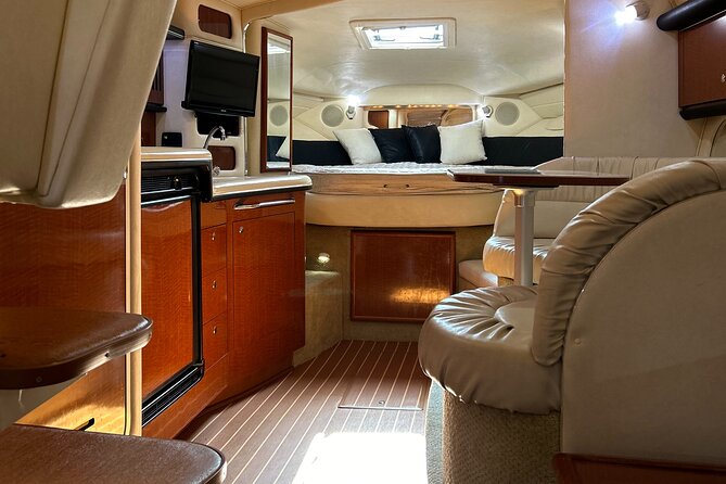 Private Yacht Rental in Miami Up to 12 People - Captain Service and What to Expect