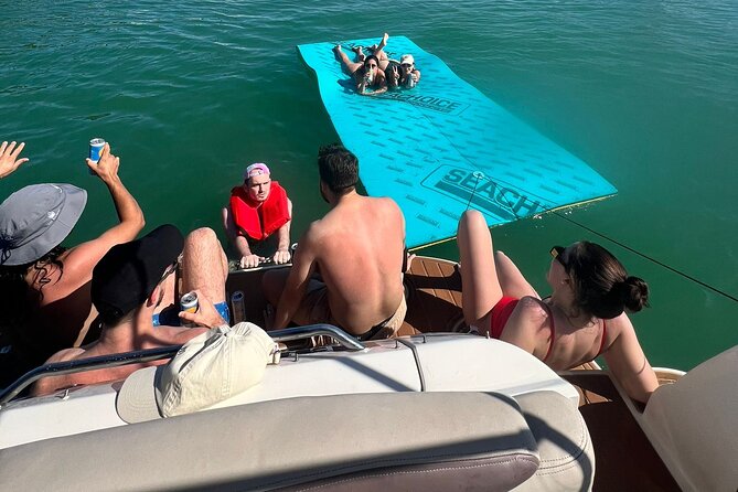 Private Yacht Rental in Miami Up to 12 People - Who Will Like This Private Yacht Rental