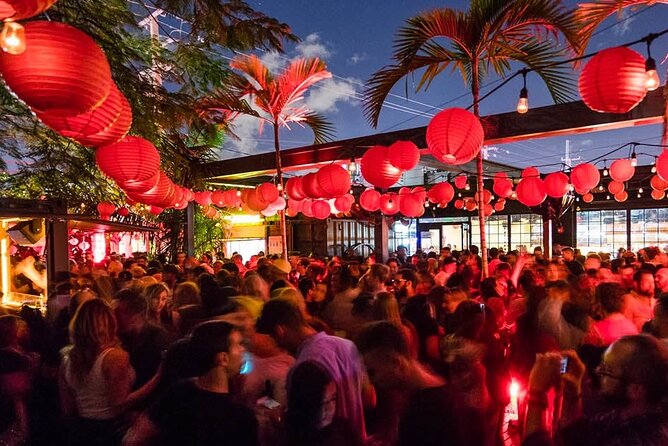 Pub Crawl Miami Wynwood - The Dirty Rabbit brings Latin beats and party energy