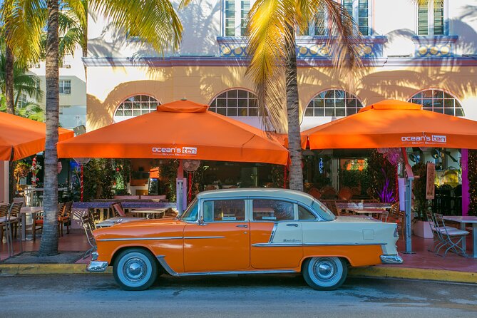 Self-Guided Audio Tour - Miami Art Deco - Walking through Ocean Drive and Miami Beach