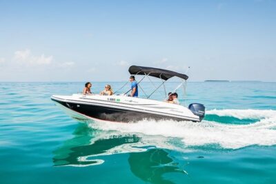 Snorkel & Millionaire Row – Private Miami Boat Tour w/ Drinks