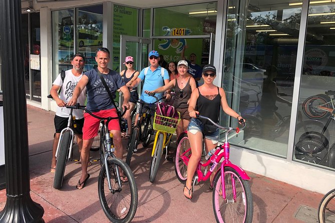 South Beach Bicycle Rental - Starting beside Ocean Drive and the Art Deco District