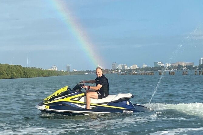 South Beach Jet Ski Rental departs Bayside Marketplace - Staff, instruction, and group size