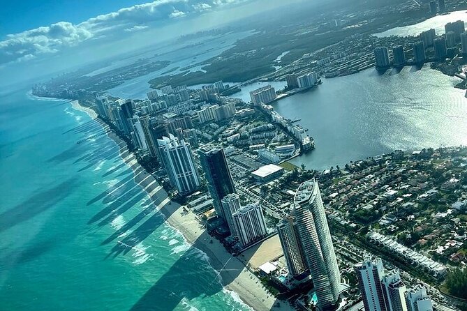South Beach Miami Aerial Tour : Beaches, Mansions and Skyline - What makes this flight worth considering